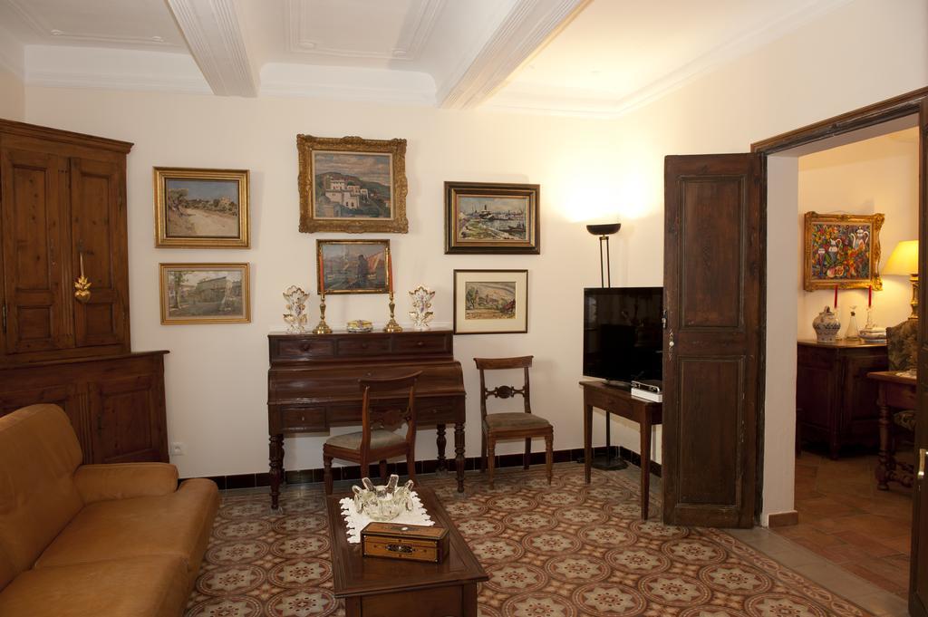 La Maison Du Peintre En Provence Малмор Екстериор снимка